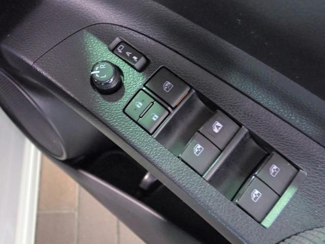 シエンタ ハイブリッド　ファンベースＧ　純正ＳＤナビ　ワンセグＴＶ　ＣＤ再生　ブルートゥース　パノラマビューモニター　ＥＴＣ車載器　両側電動スライドドア　ＬＥＤオートライト　セーフティセンス　ドラレコ　禁煙車　スマートキー（16枚目）