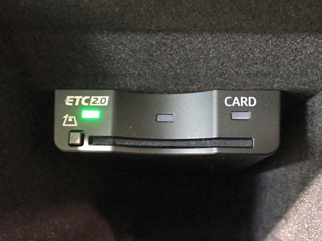 Ｑ３スポーツバック ３５ＴＦＳＩ　Ｓライン　ブラックスタイリング　純正メモリーナビ　フルセグＴＶ　ブルートゥース　全方位モニター　ＥＴＣ２．０　黒レザーシート　シートヒーター　ＬＥＤオートライト　ドラレコ　禁煙車　スマートキー（9枚目）