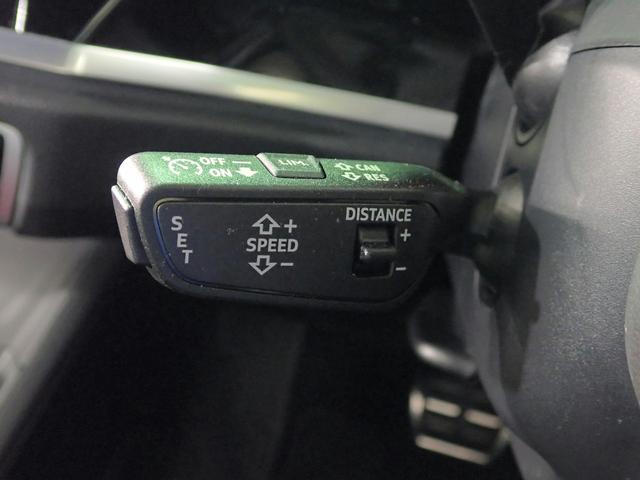 Ｑ３スポーツバック ３５ＴＦＳＩ　Ｓライン　ブラックスタイリング　純正メモリーナビ　フルセグＴＶ　ブルートゥース　全方位モニター　ＥＴＣ２．０　黒レザーシート　シートヒーター　ＬＥＤオートライト　ドラレコ　禁煙車　スマートキー（11枚目）