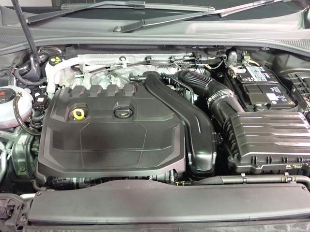 Ｑ３スポーツバック ３５ＴＦＳＩ　Ｓライン　ブラックスタイリング　純正メモリーナビ　フルセグＴＶ　ブルートゥース　全方位モニター　ＥＴＣ２．０　黒レザーシート　シートヒーター　ＬＥＤオートライト　ドラレコ　禁煙車　スマートキー（33枚目）