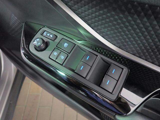 C-HR S GRスポーツ 純正8インチメモリーナビ フルセグTV ブルートゥース バックカメラ ETC車載器 専用ハーフレザーシート LEDオートライト レーダークルーズ ブラインドスポットM ワンオーナー スマートキー(16枚目)