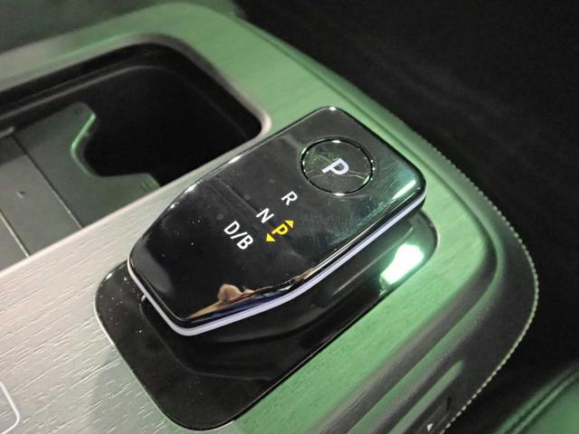 アリア Ｂ６　純正コネクトナビ　フルセグＴＶ　ブルートゥース　アップルカープレイ対応　全方位モニター　ＥＴＣ２．０　ハーフレザーＳ　シート＆ステアリングヒーター　プロパイロット　ＬＥＤオート　禁煙車　インテリキー（19枚目）