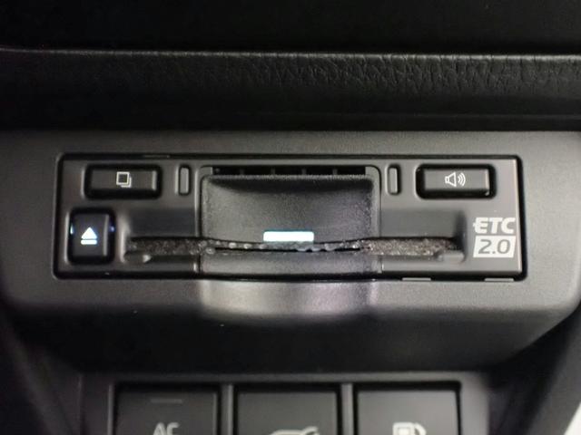 プリウス Ｚ　ＰＨＥＶ　純正ナビ　フルセグＴＶ　ブルートゥース　全方位モニター　パノラマルーフ　黒レザーシート　シートヒーター＆ベンチレーター　ＬＥＤオート　デジタルインナーＭ　ワンオーナー　禁煙車　スマートキー（9枚目）