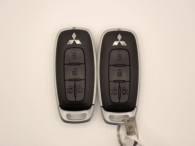 デリカミニ G プレミアム デリマルパッケージ 届出済未使用車 純正12.3インチグーグル搭載インフォメントシステム フルセグTV 全方位モニター ETC2.0 両側電動スライドドア シート&ステアリングヒーター F&Rドラレコ LED スマートキ(8枚目)