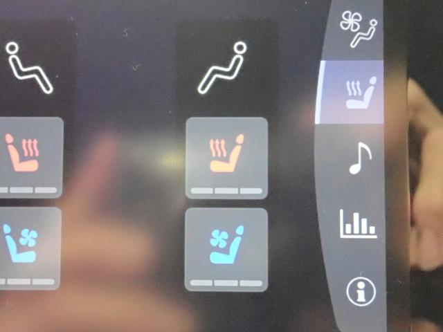 ハリアーハイブリッド Ｚ　レザーパッケージ　純正メモリーナビ　フルセグＴＶ　ブルートゥース　スマホ連携　ＪＢＬサウンド　全方位モニター　ＥＴＣ２．０　黒レザーシート　シートヒーター＆ベンチレーター　ＬＥＤオートライト　禁煙車　スマートキー（11枚目）