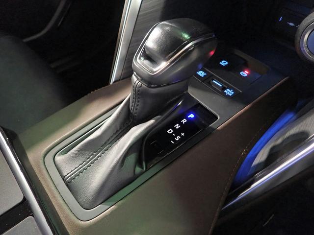 ハリアーハイブリッド Ｚ　レザーパッケージ　純正メモリーナビ　フルセグＴＶ　ブルートゥース　スマホ連携　ＪＢＬサウンド　全方位モニター　ＥＴＣ２．０　黒レザーシート　シートヒーター＆ベンチレーター　ＬＥＤオートライト　禁煙車　スマートキー（19枚目）