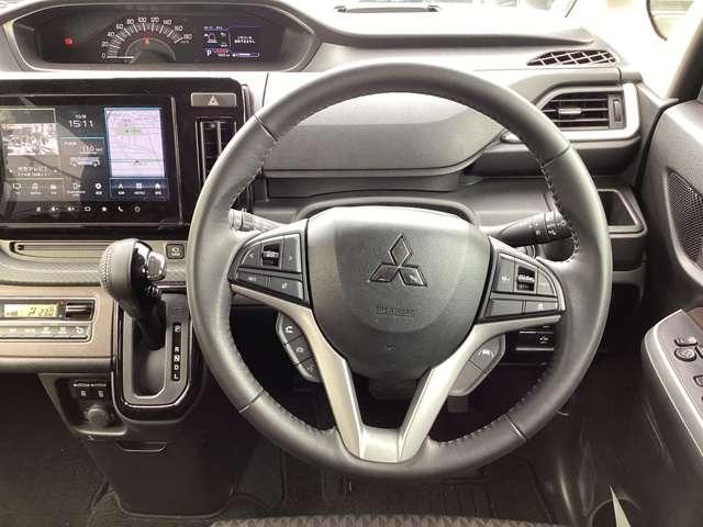 デリカD:2 カスタムハイブリッドMV全方位カメラ付ナビパッケージ 純正ナビ 地デジTV 全方位カメラ フルセグテレビ 両側自動ドア LED DVD パーキングセンサー スマートキー メモリーナビ シートヒーター アイドリングストップ ASC キーレス バックカメラ(13枚目)