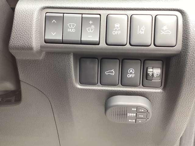 エクリプスクロス Ｐ　純正ナビ・フルセグＴＶ・全周囲カメラ　ｅ－アシスト　アラウンドビューモニター　禁煙車　ＬＥＤヘッドライト　パワーシート　フルオートエアコン　フルセグＴＶ　パーキングセンサー　シートヒーター　ＥＴＣ（14枚目）
