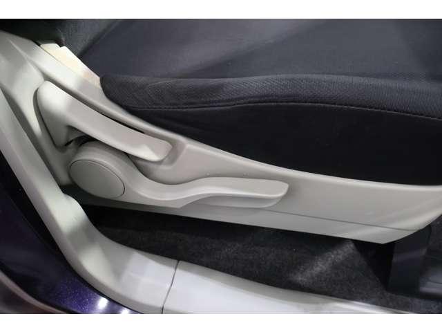 アイ ビバーチェ　メモリーナビ　オ－トエアコン　インテリキー　キーフリーシステム　ＰＷ　エアバック　ＤＶＤ　ＰＳ　ナビ　ＡＢＳ　メモリーナビ　両席エアバック（10枚目）