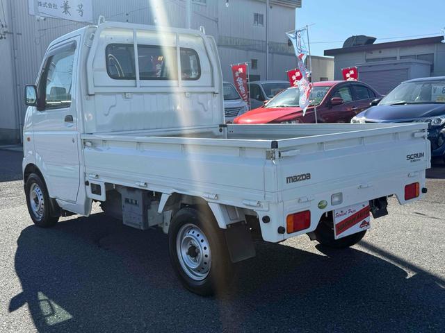 スクラムトラック ＫＣスペシャル　三方開　ＡＴ　エアコン　パワーステアリング　運転席エアバッグ　助手席エアバッグ（12枚目）