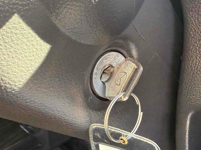 スクラムトラック ＫＣスペシャル　三方開　ＡＴ　エアコン　パワーステアリング　運転席エアバッグ　助手席エアバッグ（29枚目）