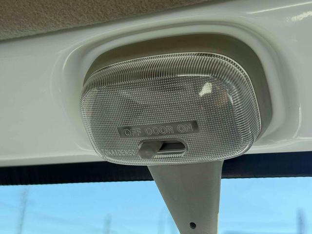 スクラムトラック ＫＣスペシャル　三方開　ＡＴ　エアコン　パワーステアリング　運転席エアバッグ　助手席エアバッグ（34枚目）