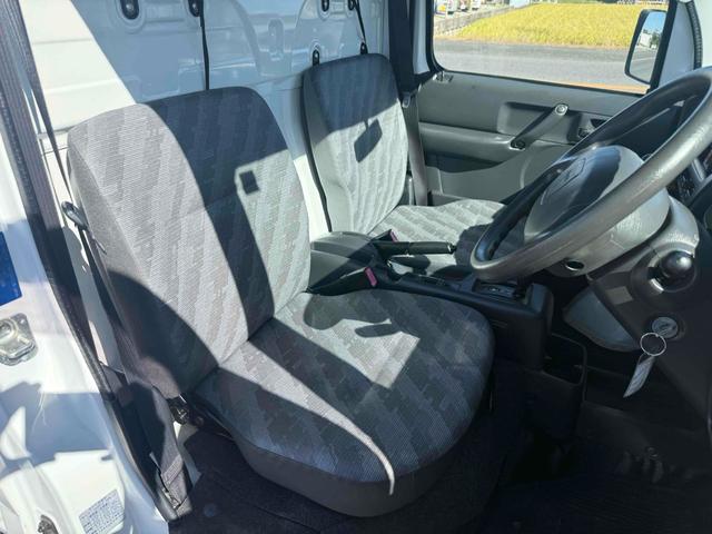 スクラムトラック ＫＣスペシャル　三方開　ＡＴ　エアコン　パワーステアリング　運転席エアバッグ　助手席エアバッグ（36枚目）