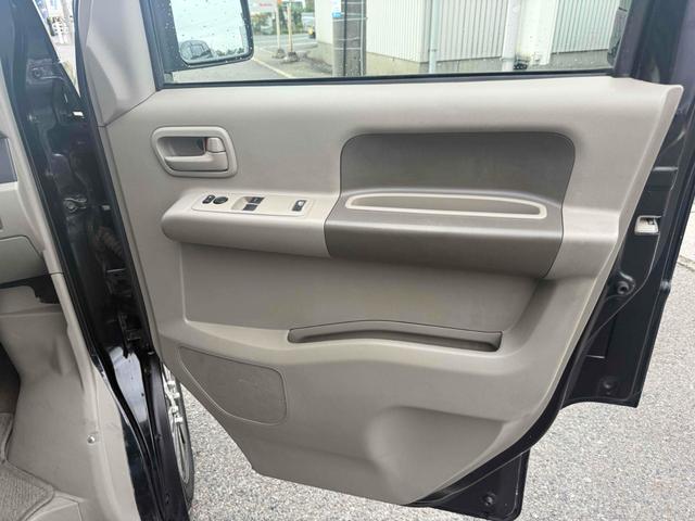 スクラム バスター　軽バン　ＭＴ　ナビ　ＴＶ　両側スライドドア　キーレスエントリー　電動格納ミラー　盗難防止システム　アルミホイール　ＡＢＳ　エアコン　パワーウィンドウ（34枚目）