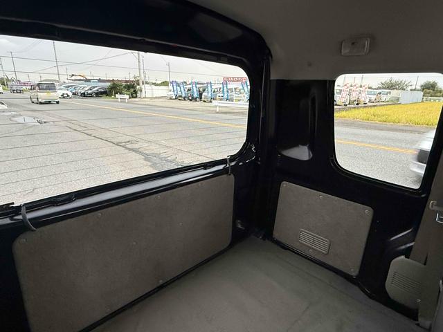 スクラム バスター　軽バン　ＭＴ　ナビ　ＴＶ　両側スライドドア　キーレスエントリー　電動格納ミラー　盗難防止システム　アルミホイール　ＡＢＳ　エアコン　パワーウィンドウ（39枚目）