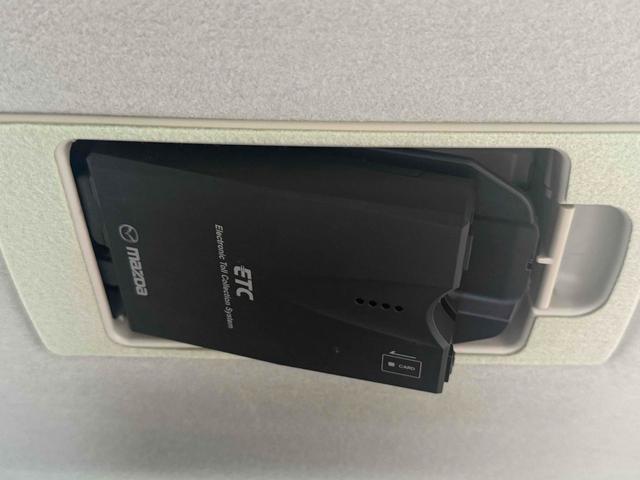 ビアンテ グランツ－スカイアクティブ　ドライブレコーダー　ＥＴＣ　バックカメラ　ナビ　ＴＶ　両側スライド・片側電動　ＨＩＤ　スマートキー　アイドリングストップ　電動格納ミラー　３列シート　ウォークスルー　ＡＴ　アルミホイール　ＣＤ（7枚目）