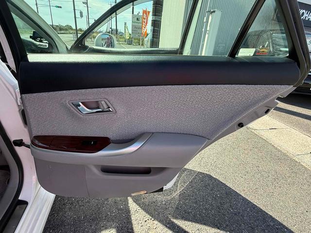 クラウン ロイヤルサルーン ETC クリアランスソナー オートクルーズコントロール バックカメラ ナビ TV アルミホイール HID AT シートヒーター スマートキー 電動格納ミラー 盗難防止システム パワーシート CD(55枚目)