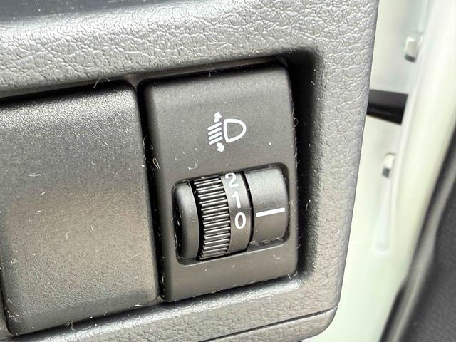 ワゴンR FX キーレスエントリー アイドリングストップ 電動格納ミラー ベンチシート CVT 盗難防止システム ABS CD ミュージックプレイヤー接続可 衝突安全ボディ エアコン パワーステアリング(11枚目)