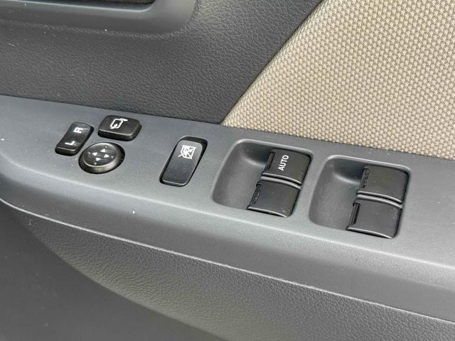 ワゴンR FX キーレスエントリー アイドリングストップ 電動格納ミラー ベンチシート CVT 盗難防止システム ABS CD ミュージックプレイヤー接続可 衝突安全ボディ エアコン パワーステアリング(12枚目)
