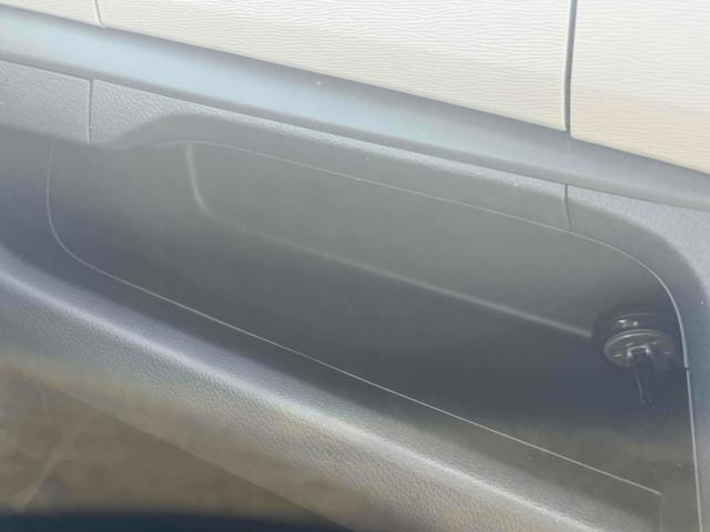 ワゴンR FX キーレスエントリー アイドリングストップ 電動格納ミラー ベンチシート CVT 盗難防止システム ABS CD ミュージックプレイヤー接続可 衝突安全ボディ エアコン パワーステアリング(31枚目)