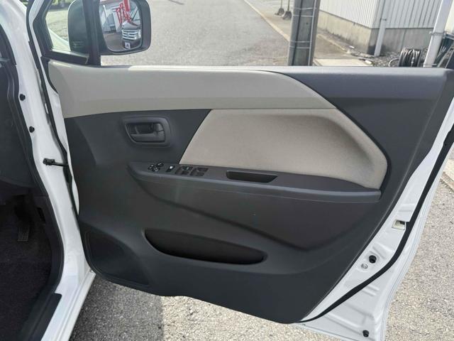 ワゴンR FX キーレスエントリー アイドリングストップ 電動格納ミラー ベンチシート CVT 盗難防止システム ABS CD ミュージックプレイヤー接続可 衝突安全ボディ エアコン パワーステアリング(40枚目)