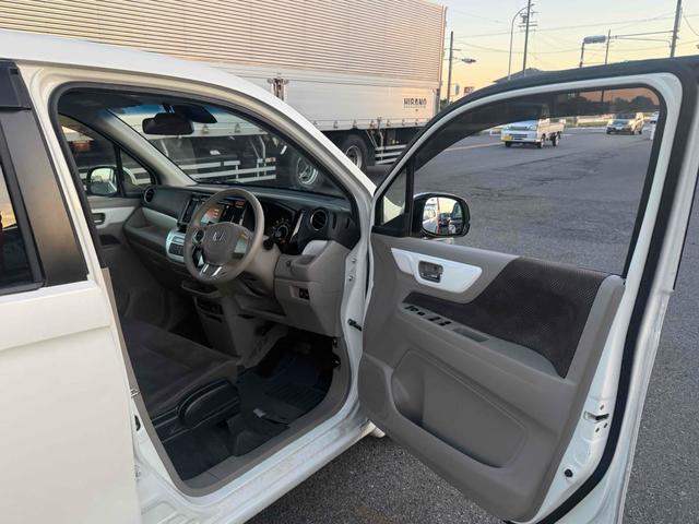 Ｎ－ＷＧＮ Ｇコンフォートパッケージ　バックカメラ　衝突被害軽減システム　オートライト　ＨＩＤ　スマートキー　アイドリングストップ　シートヒーター　ベンチシート　ＣＶＴ　盗難防止システム　ＡＢＳ　ＥＳＣ　ＣＤ　ＵＳＢ　Ｂｌｕｅｔｏｏｔｈ（42枚目）