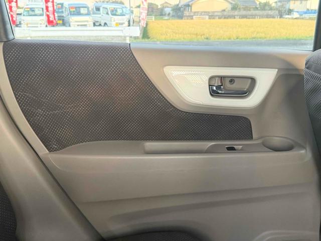 Ｎ－ＷＧＮ Ｇコンフォートパッケージ　バックカメラ　衝突被害軽減システム　オートライト　ＨＩＤ　スマートキー　アイドリングストップ　シートヒーター　ベンチシート　ＣＶＴ　盗難防止システム　ＡＢＳ　ＥＳＣ　ＣＤ　ＵＳＢ　Ｂｌｕｅｔｏｏｔｈ（47枚目）