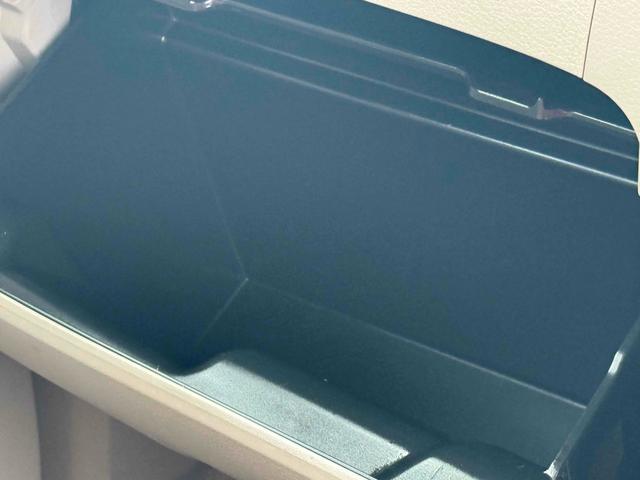 スペーシア Ｇ　両側スライドドア　スマートキー　アイドリングストップ　電動格納ミラー　シートヒーター　ベンチシート　ＣＶＴ　盗難防止システム　ＡＢＳ　ＣＤ　衝突安全ボディ　エアコン　パワーステアリング（36枚目）