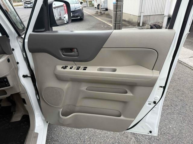 スペーシア Ｇ　両側スライドドア　スマートキー　アイドリングストップ　電動格納ミラー　シートヒーター　ベンチシート　ＣＶＴ　盗難防止システム　ＡＢＳ　ＣＤ　衝突安全ボディ　エアコン　パワーステアリング（44枚目）