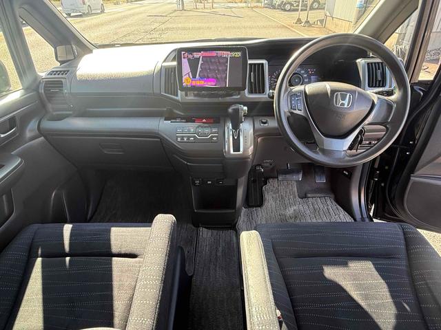 ステップワゴン G HIDエディション ドライブレコーダー ETC バックカメラ ナビ TV 両側電動スライドドア オートライト HID キーレスエントリー 電動格納ミラー 3列シート ウォークスルー CVT CD USB(49枚目)