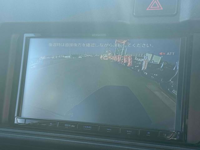 ハイゼットカーゴ ＤＸ　ＳＡＩＩＩ　ＡＴ　衝突被害軽減システム　ＥＴＣ　ナビ　バックカメラ　両側スライドドア　キーレスエントリー　アイドリングストップ　オートマチックハイビーム　ＡＢＳ　ＥＳＣ　エアコン　パワーステアリング（6枚目）