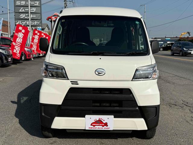 ハイゼットカーゴ ＤＸ　ＳＡＩＩＩ　ＡＴ　衝突被害軽減システム　ＥＴＣ　ナビ　バックカメラ　両側スライドドア　キーレスエントリー　アイドリングストップ　オートマチックハイビーム　ＡＢＳ　ＥＳＣ　エアコン　パワーステアリング（13枚目）