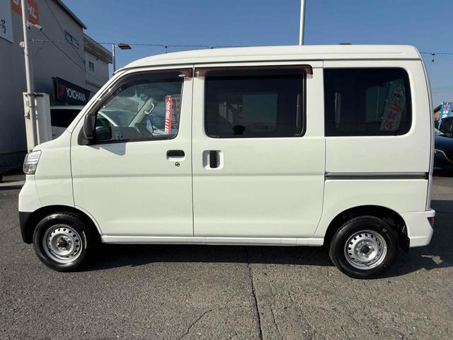 ハイゼットカーゴ ＤＸ　ＳＡＩＩＩ　ＡＴ　衝突被害軽減システム　ＥＴＣ　ナビ　バックカメラ　両側スライドドア　キーレスエントリー　アイドリングストップ　オートマチックハイビーム　ＡＢＳ　ＥＳＣ　エアコン　パワーステアリング（23枚目）