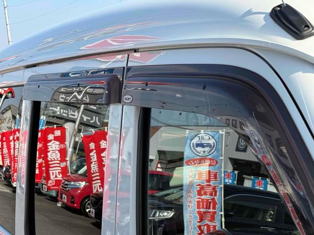 ハイゼットカーゴ ＤＸ　ＳＡＩＩＩ　ＡＴ　衝突被害軽減システム　ＥＴＣ　ナビ　バックカメラ　両側スライドドア　キーレスエントリー　アイドリングストップ　オートマチックハイビーム　ＡＢＳ　ＥＳＣ　エアコン　パワーステアリング（27枚目）