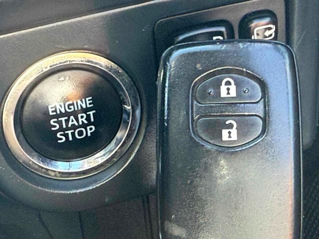 カローラフィールダー １．８Ｓ　ＥＴＣ　ナビ　ＴＶ　ＨＩＤ　スマートキー　電動格納ミラー　ＣＶＴ　盗難防止システム　衝突安全ボディ　ＡＢＳ　ＥＳＣ　ＣＤ　ＤＶＤ再生　Ｂｌｕｅｔｏｏｔｈ　エアコン　パワーステアリング　パワーウィンドウ（8枚目）