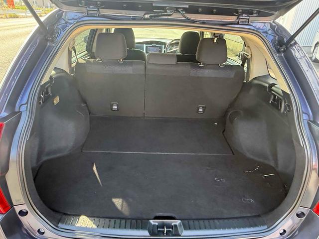 カローラフィールダー １．８Ｓ　ＥＴＣ　ナビ　ＴＶ　ＨＩＤ　スマートキー　電動格納ミラー　ＣＶＴ　盗難防止システム　衝突安全ボディ　ＡＢＳ　ＥＳＣ　ＣＤ　ＤＶＤ再生　Ｂｌｕｅｔｏｏｔｈ　エアコン　パワーステアリング　パワーウィンドウ（19枚目）