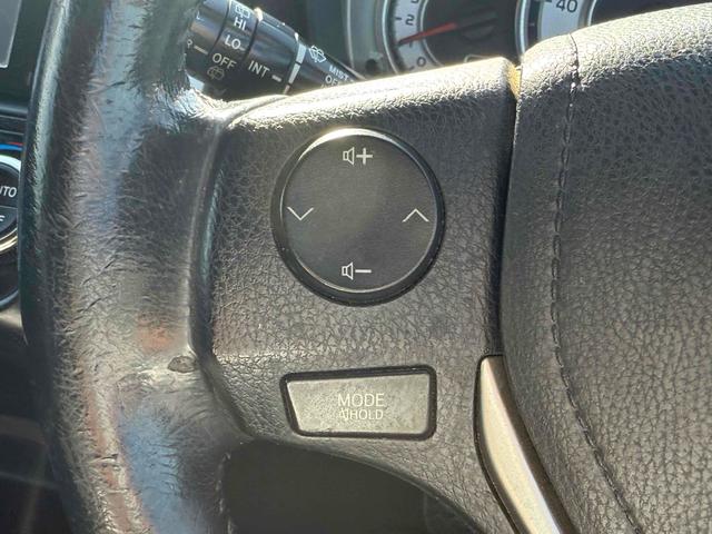 カローラフィールダー １．８Ｓ　ＥＴＣ　ナビ　ＴＶ　ＨＩＤ　スマートキー　電動格納ミラー　ＣＶＴ　盗難防止システム　衝突安全ボディ　ＡＢＳ　ＥＳＣ　ＣＤ　ＤＶＤ再生　Ｂｌｕｅｔｏｏｔｈ　エアコン　パワーステアリング　パワーウィンドウ（33枚目）