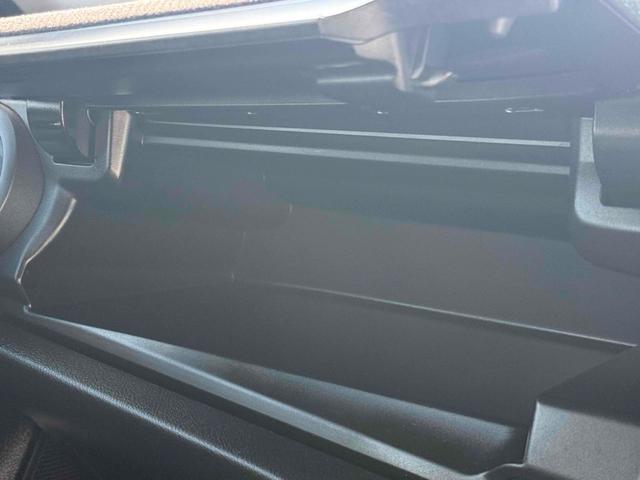 カローラフィールダー １．８Ｓ　ＥＴＣ　ナビ　ＴＶ　ＨＩＤ　スマートキー　電動格納ミラー　ＣＶＴ　盗難防止システム　衝突安全ボディ　ＡＢＳ　ＥＳＣ　ＣＤ　ＤＶＤ再生　Ｂｌｕｅｔｏｏｔｈ　エアコン　パワーステアリング　パワーウィンドウ（35枚目）