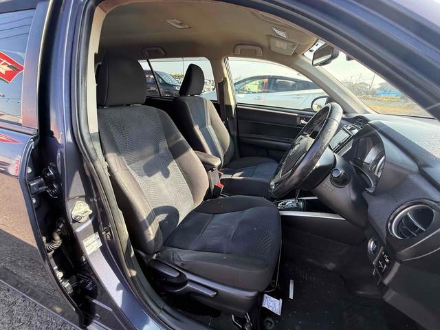 カローラフィールダー １．８Ｓ　ＥＴＣ　ナビ　ＴＶ　ＨＩＤ　スマートキー　電動格納ミラー　ＣＶＴ　盗難防止システム　衝突安全ボディ　ＡＢＳ　ＥＳＣ　ＣＤ　ＤＶＤ再生　Ｂｌｕｅｔｏｏｔｈ　エアコン　パワーステアリング　パワーウィンドウ（40枚目）