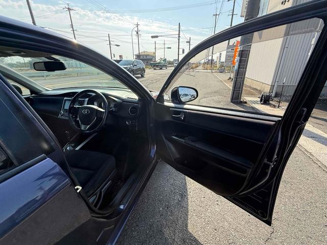 カローラフィールダー １．８Ｓ　ＥＴＣ　ナビ　ＴＶ　ＨＩＤ　スマートキー　電動格納ミラー　ＣＶＴ　盗難防止システム　衝突安全ボディ　ＡＢＳ　ＥＳＣ　ＣＤ　ＤＶＤ再生　Ｂｌｕｅｔｏｏｔｈ　エアコン　パワーステアリング　パワーウィンドウ（41枚目）