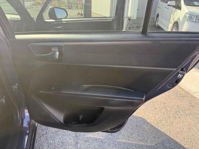 カローラフィールダー １．８Ｓ　ＥＴＣ　ナビ　ＴＶ　ＨＩＤ　スマートキー　電動格納ミラー　ＣＶＴ　盗難防止システム　衝突安全ボディ　ＡＢＳ　ＥＳＣ　ＣＤ　ＤＶＤ再生　Ｂｌｕｅｔｏｏｔｈ　エアコン　パワーステアリング　パワーウィンドウ（45枚目）