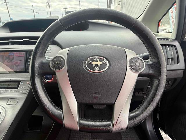 プリウス S ETC バックカメラ ナビ TV アルミホイール オートライト HID CVT スマートキー 電動格納ミラー 盗難防止システム CD DVD再生 Bluetooth 衝突安全ボディ ABS エアコン(12枚目)