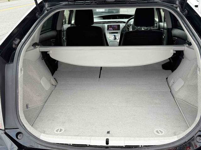プリウス S ETC バックカメラ ナビ TV アルミホイール オートライト HID CVT スマートキー 電動格納ミラー 盗難防止システム CD DVD再生 Bluetooth 衝突安全ボディ ABS エアコン(30枚目)