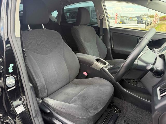 プリウス S ETC バックカメラ ナビ TV アルミホイール オートライト HID CVT スマートキー 電動格納ミラー 盗難防止システム CD DVD再生 Bluetooth 衝突安全ボディ ABS エアコン(44枚目)