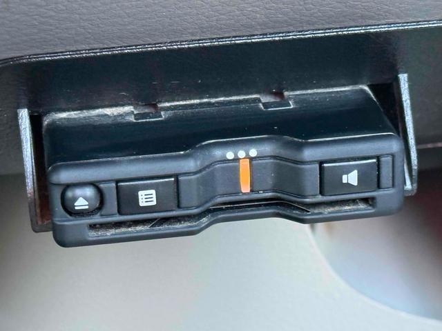 エブリイ ＰＡリミテッド　ＥＴＣ　両側スライドドア　ナビ　クリアランスソナー　レーンアシスト　衝突被害軽減システム　オートライト　キーレスエントリー　ＡＴ　ＡＢＳ　ＥＳＣ　ＵＳＢ（9枚目）