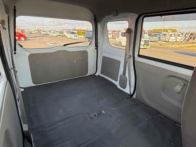 エブリイ ＰＡリミテッド　ＥＴＣ　両側スライドドア　ナビ　クリアランスソナー　レーンアシスト　衝突被害軽減システム　オートライト　キーレスエントリー　ＡＴ　ＡＢＳ　ＥＳＣ　ＵＳＢ（42枚目）