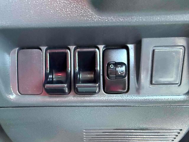 ハイゼットトラック エアコン・パワステ スペシャル MT エアコン パワーステアリング(7枚目)