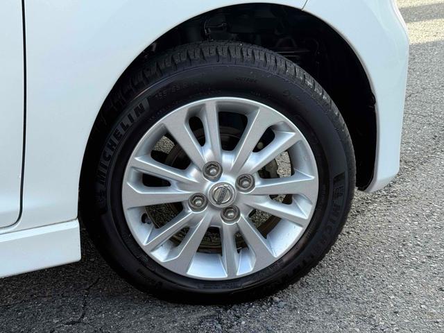 デイズ ハイウェイスター　Ｘ　全周囲カメラ　ＨＩＤ　スマートキー　アイドリングストップ　電動格納ミラー　ベンチシート　ＣＶＴ　盗難防止システム　ＡＢＳ　ＣＤ　ミュージックプレイヤー接続可　アルミホイール　衝突安全ボディ　エアコン（21枚目）