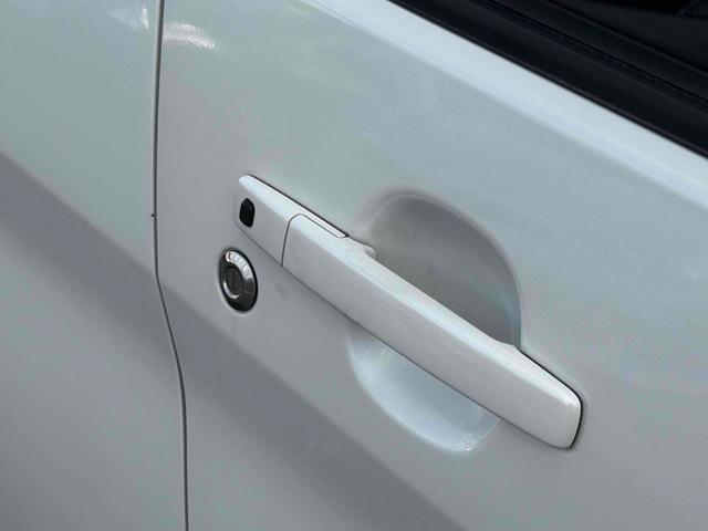 デイズ ハイウェイスター　Ｘ　全周囲カメラ　ＨＩＤ　スマートキー　アイドリングストップ　電動格納ミラー　ベンチシート　ＣＶＴ　盗難防止システム　ＡＢＳ　ＣＤ　ミュージックプレイヤー接続可　アルミホイール　衝突安全ボディ　エアコン（32枚目）