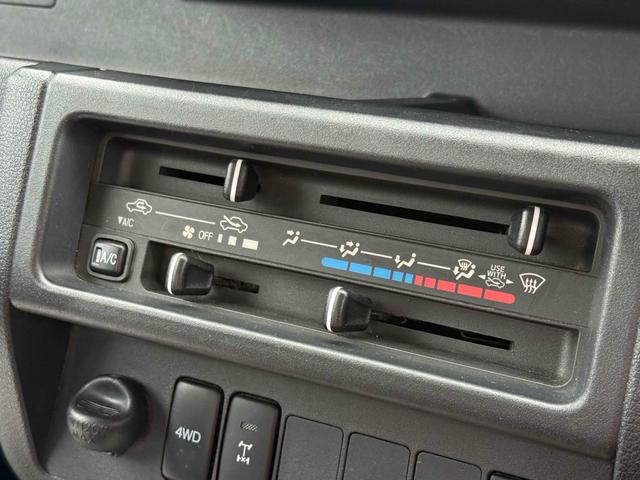 ハイゼットトラック ジャンボ　４ＷＤ　ＭＴ　ＬＥＤヘッドランプ　エアコン　パワーステアリング　パワーウィンドウ（7枚目）